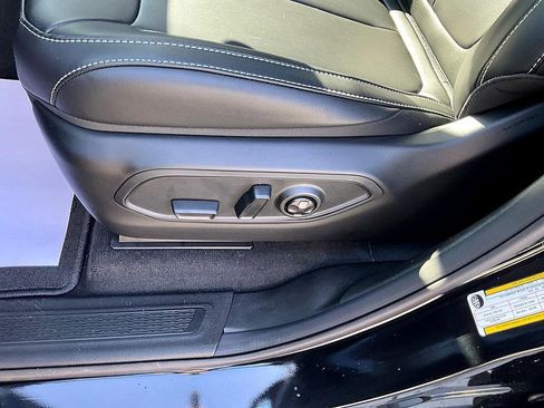 New 2025 Jeep Grand Cherokee Limited image 16