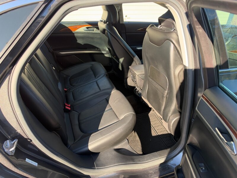 Used 2016 Lincoln MKZ w/ Equipment Group 300A Reserve FWD image 25