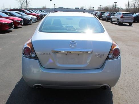 Used 2011 Nissan Altima 3.5 SR image 4