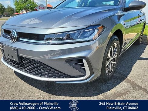Certified 2025 Volkswagen Jetta S FWD image 24