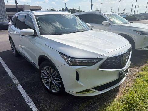 Used 2023 Acura MDX SH-AWD w/ Advance Package image 3