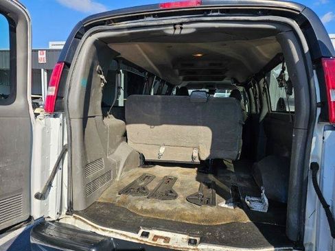 Used 2019 Chevrolet Express 3500 LT w/ LT Preferred Equipment Group RWD image 34