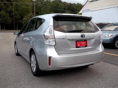 Used 2014 Toyota Prius V Three FWD image 2