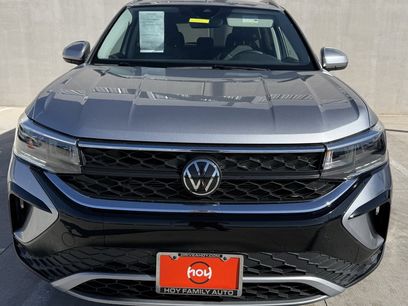 Certified 2024 Volkswagen Taos SE w/ MDO Package