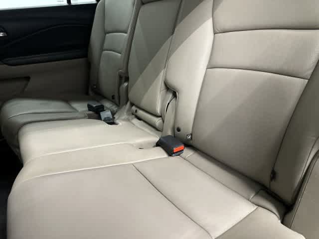 Used 2016 Honda Pilot EX-L image 11