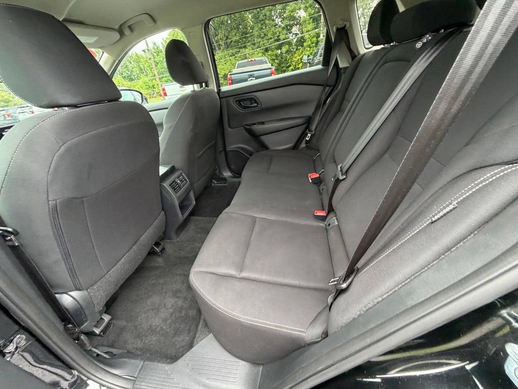 Used 2024 Nissan Rogue S AWD/4WD image 42