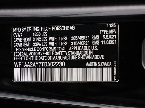 New 2026 Porsche Cayenne image 24