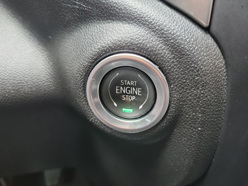 Used 2022 Chevrolet Silverado 1500 LT RWD image 30