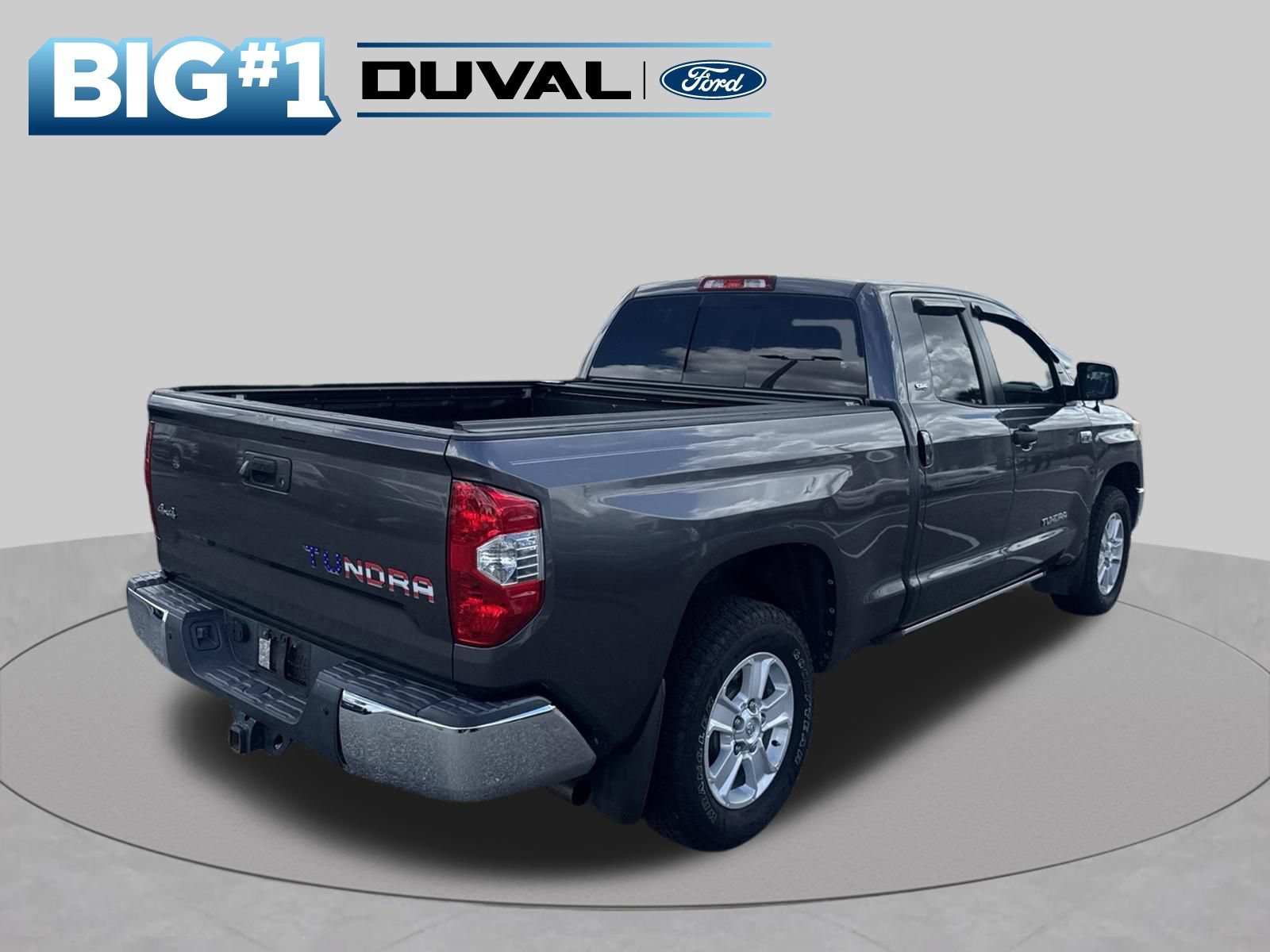 Used 2016 Toyota Tundra SR5 w/ SR5 Upgrade Package AWD/4WD image 3