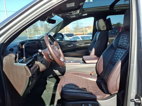 Used 2021 Cadillac Escalade ESV Sport Platinum image 21