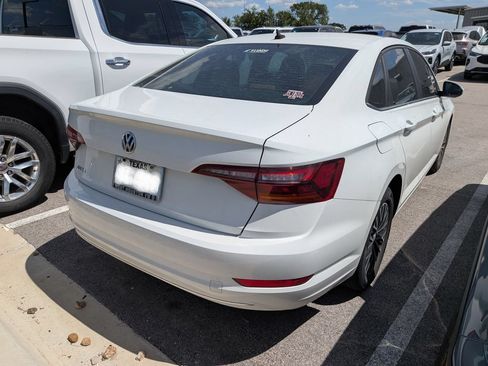 Used 2019 Volkswagen Jetta SE FWD image 5