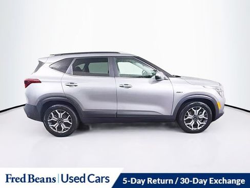 Used 2021 Kia Seltos EX AWD/4WD image 11
