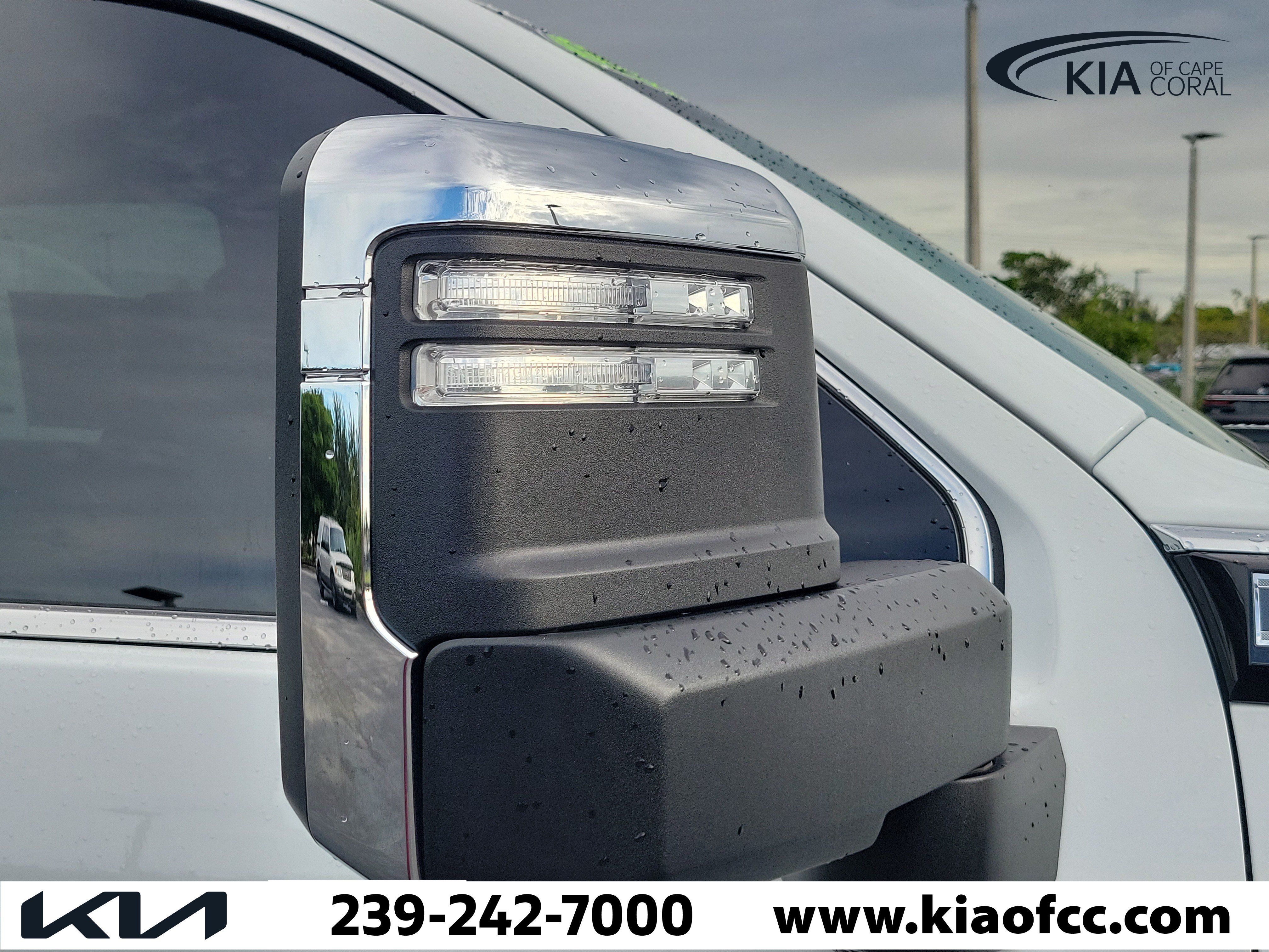 Used 2026 GMC Sierra 3500 SLT w/ SLT Convenience Package AWD/4WD image 8
