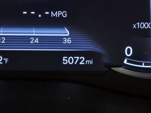 Certified 2026 Genesis G70 2.5T Prestige RWD image 20