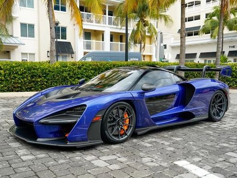 Used 2019 McLaren Senna image 8