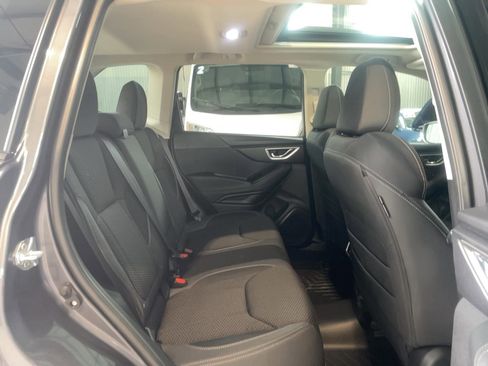 Used 2024 Subaru Forester Premium image 18