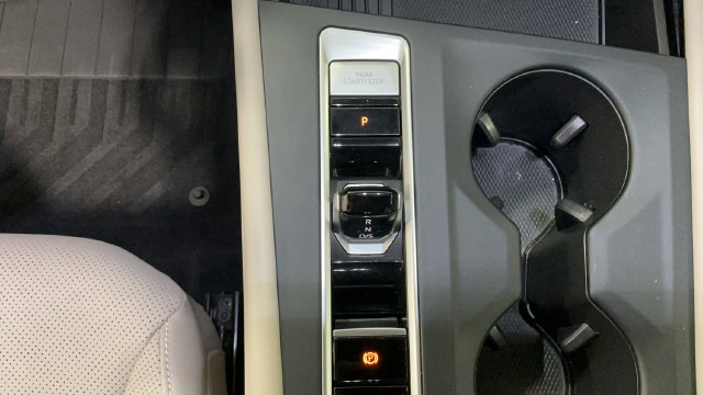 Certified 2025 Volkswagen Atlas SE AWD/4WD image 14