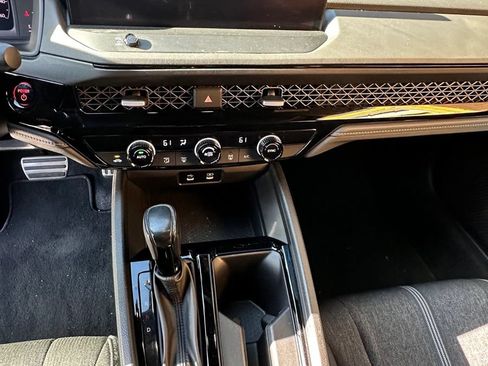 Used 2023 Honda Accord Sport image 5
