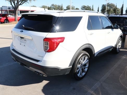 Used 2021 Ford Explorer Platinum w/ Equipment Group 601A image 10