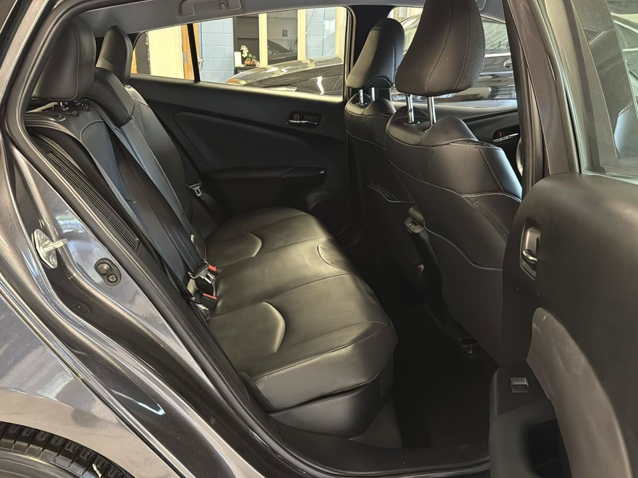 Used 2022 Toyota Prius Prime XLE FWD image 25