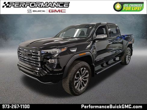 Used 2023 GMC Canyon Denali image 1