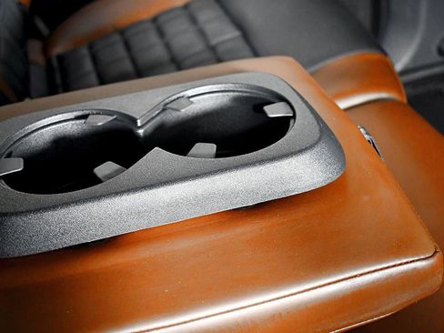 Used 2017 Nissan Titan Platinum Reserve image 41