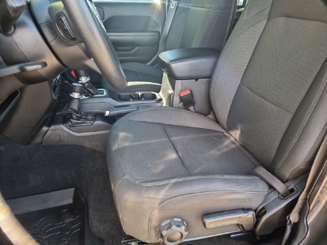 Used 2021 Jeep Wrangler Unlimited Sport AWD/4WD image 16