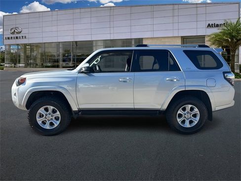 Used 2019 Toyota 4Runner SR5 Premium image 3