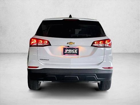 Used 2024 Chevrolet Equinox LS w/ LS Convenience Package FWD image 4