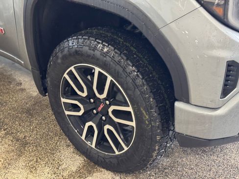 New 2026 GMC Sierra 1500 AT4 w/ AT4 Premium Package image 4