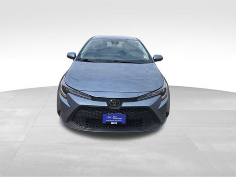 Used 2022 Toyota Corolla LE image 9