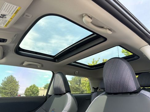 New 2026 MINI Cooper 2-Door Hardtop FWD image 8