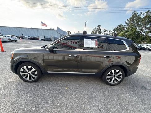 Used 2021 Kia Telluride S FWD image 5