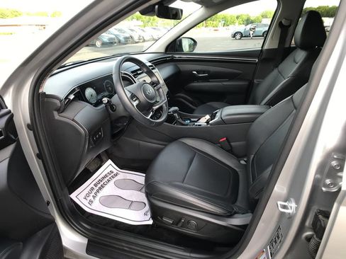 Used 2024 Hyundai Tucson SEL w/ Convenience Package AWD/4WD image 4