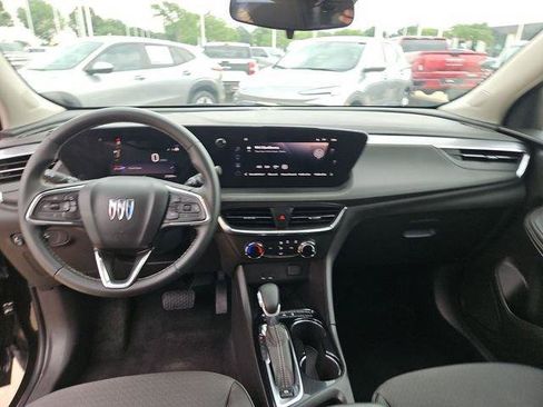 Used 2025 Buick Encore GX Preferred FWD image 19