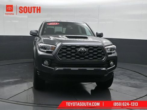 Used 2023 Toyota Tacoma TRD Sport AWD/4WD image 5