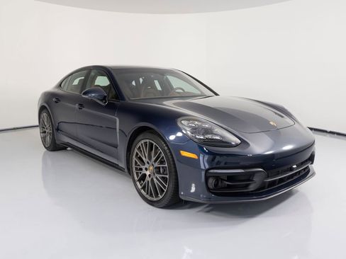 Certified 2023 Porsche Panamera 4 Platinum Edition AWD/4WD image 13