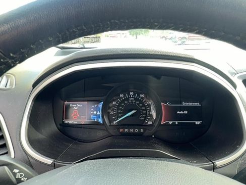 Used 2018 Ford Edge SEL w/ Equipment Group 201A AWD/4WD image 20