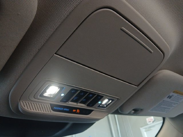 Used 2023 Ford Explorer Limited w/ Limited Technology Package RWD image 12