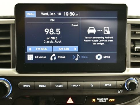 Used 2022 Hyundai Venue SE image 9