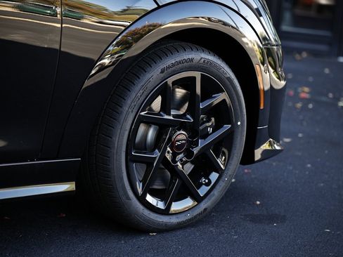 New 2026 MINI Cooper S image 5