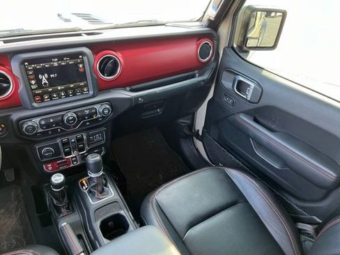 Certified 2022 Jeep Gladiator Rubicon w/ LED Lighting Group image 12