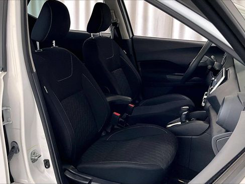 Used 2021 Nissan Kicks S FWD image 6
