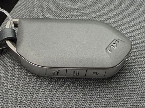 Used 2025 Kia K4 FWD image 21