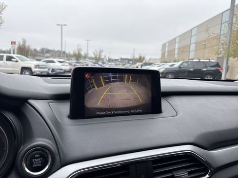 Used 2017 MAZDA CX-9 Touring image 25