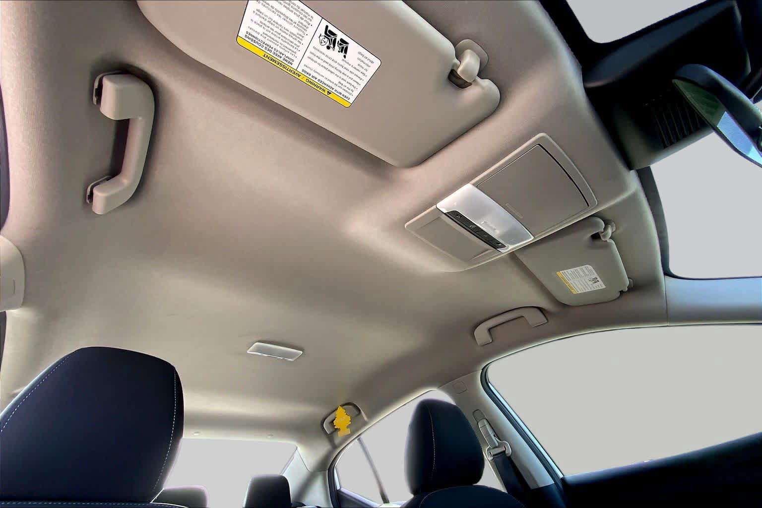 Used 2025 Nissan Sentra S FWD image 14