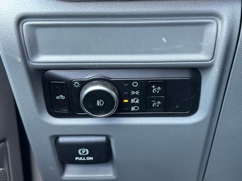 Used 2023 Ford F150 XLT RWD image 30