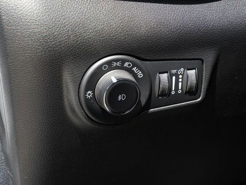 New 2026 Jeep Compass Latitude image 12