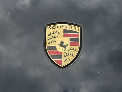 Certified 2018 Porsche 718 Cayman image 30