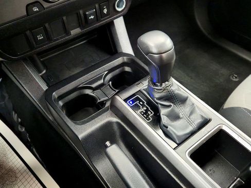 Used 2022 Toyota Tacoma TRD Sport w/ TRD Premium Sport Package image 14